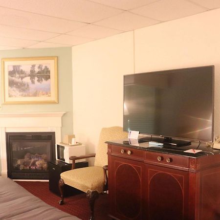 Fireside Inn And Suites Bangor Luaran gambar